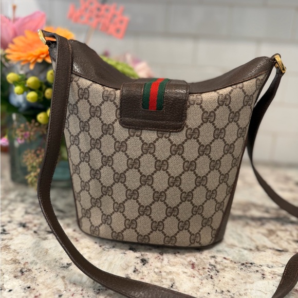 Gucci Beige and Brown Crossbody Bag - Picture 7 of 16